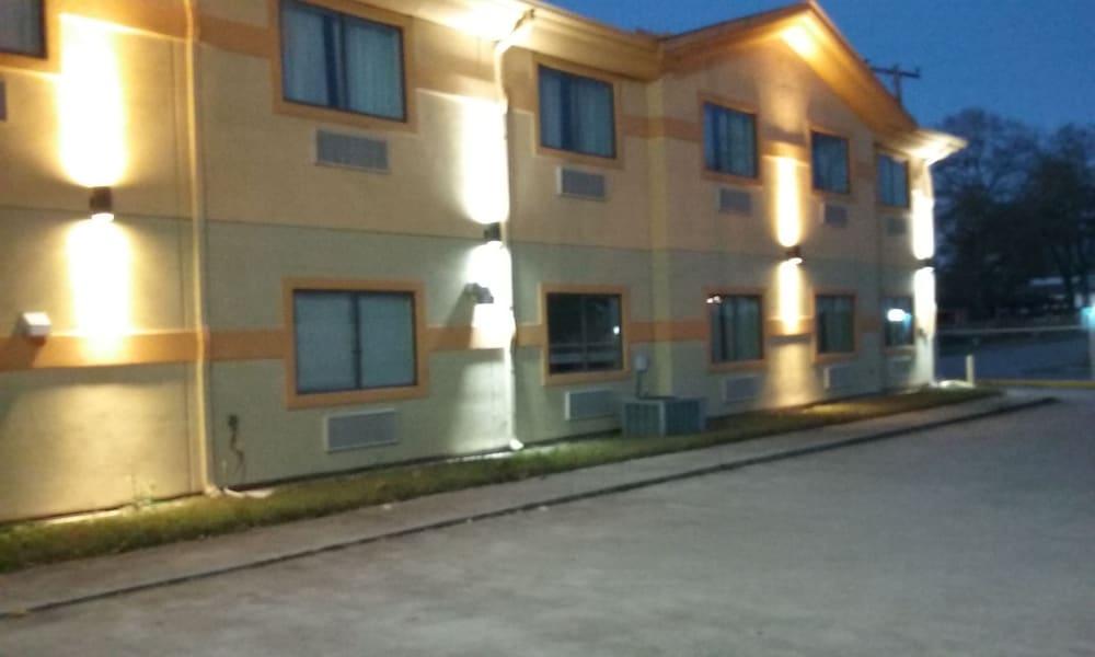 Surestay Studio By Best Western Conroe Downtown Εξωτερικό φωτογραφία