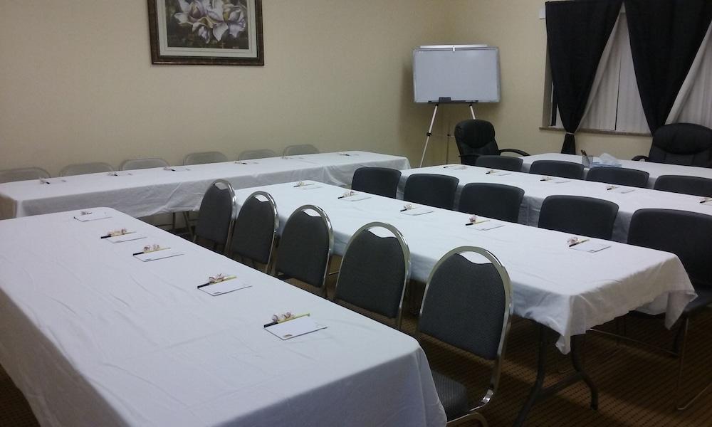 Surestay Studio By Best Western Conroe Downtown Εξωτερικό φωτογραφία
