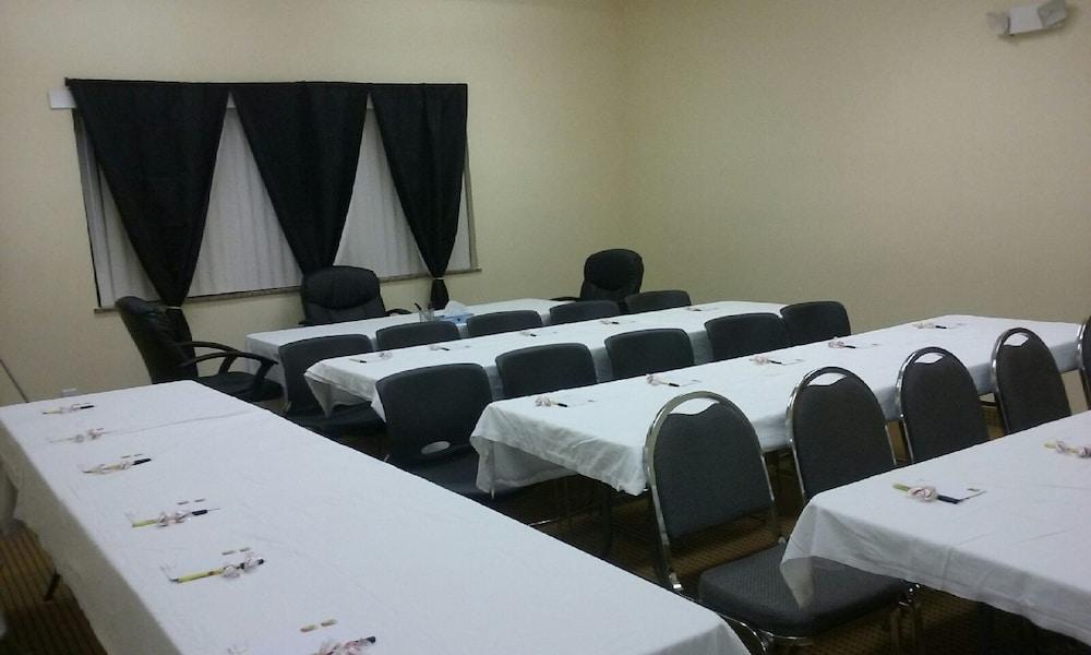 Surestay Studio By Best Western Conroe Downtown Εξωτερικό φωτογραφία