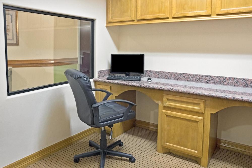 Surestay Studio By Best Western Conroe Downtown Εξωτερικό φωτογραφία