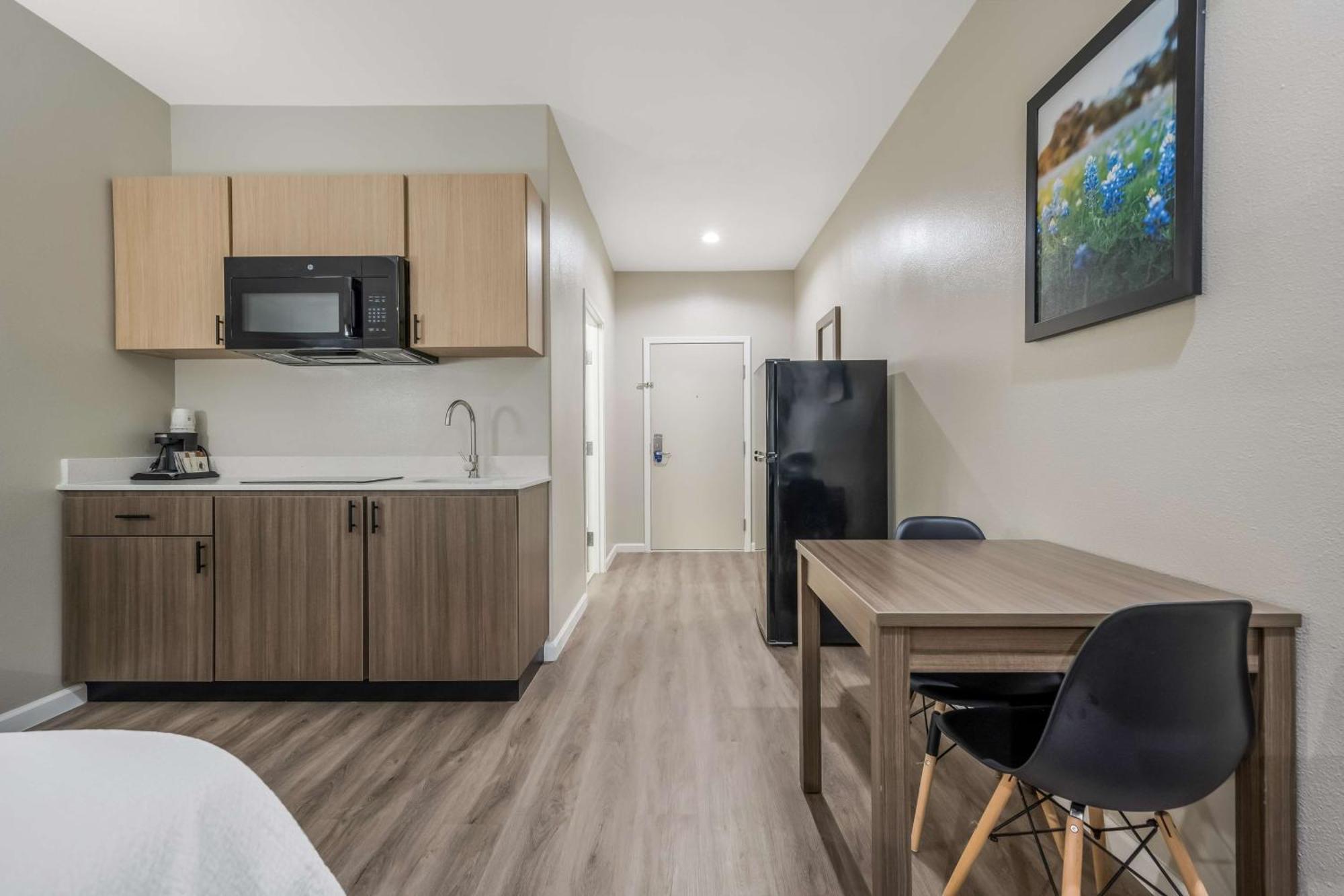 Surestay Studio By Best Western Conroe Downtown Εξωτερικό φωτογραφία